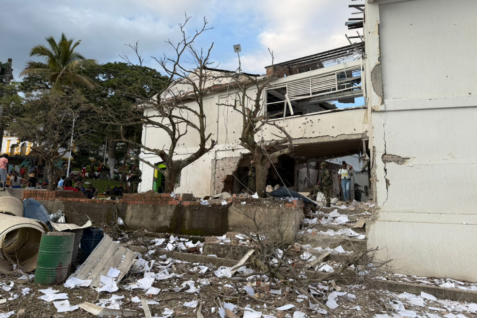 Siete horas sin refuerzos: así fue el hostigamiento armado en Buenos Aires (Cauca)