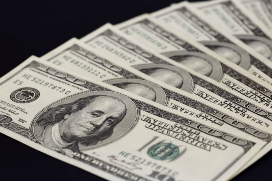 Ecuador «muy preocupado» por devaluación del peso colombiano