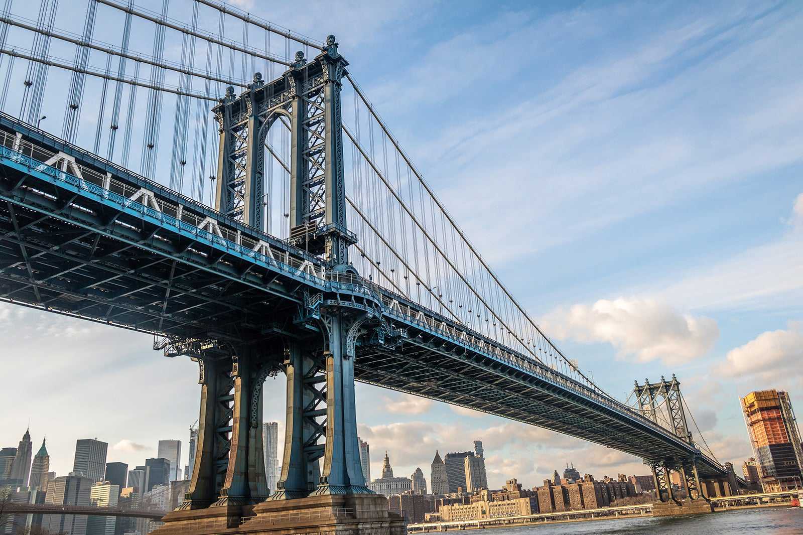 Puente emblemático sobre el East River