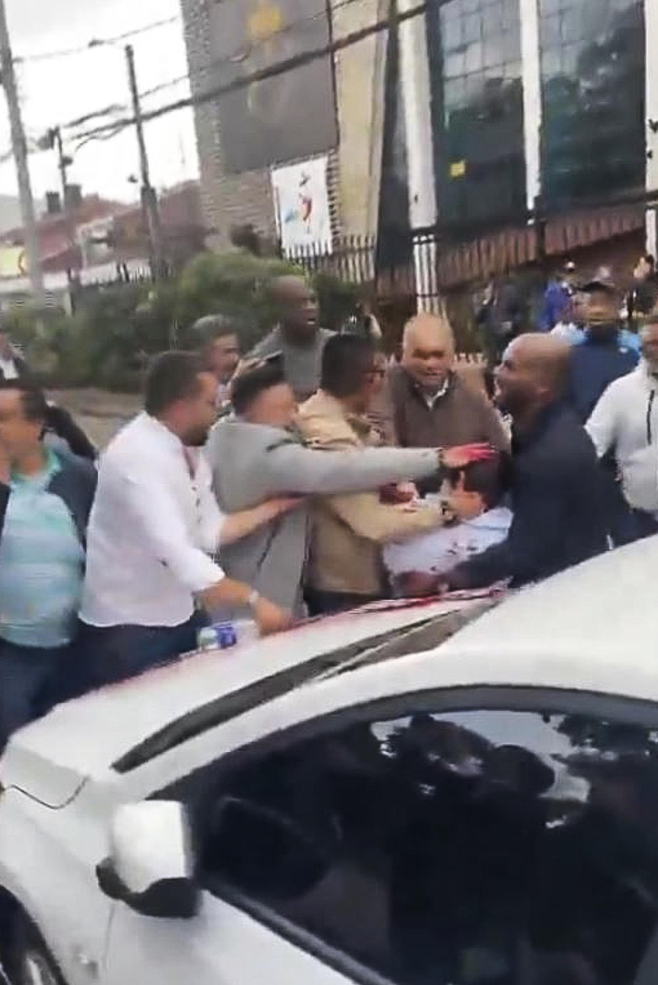 Revelan el estado de salud de los otros heridos en atentado a Miguel Uribe Turbay