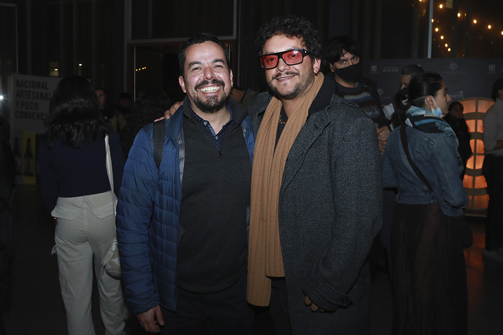 Jorge Andres Botero y Augusto Sandino El Arbol Rojo