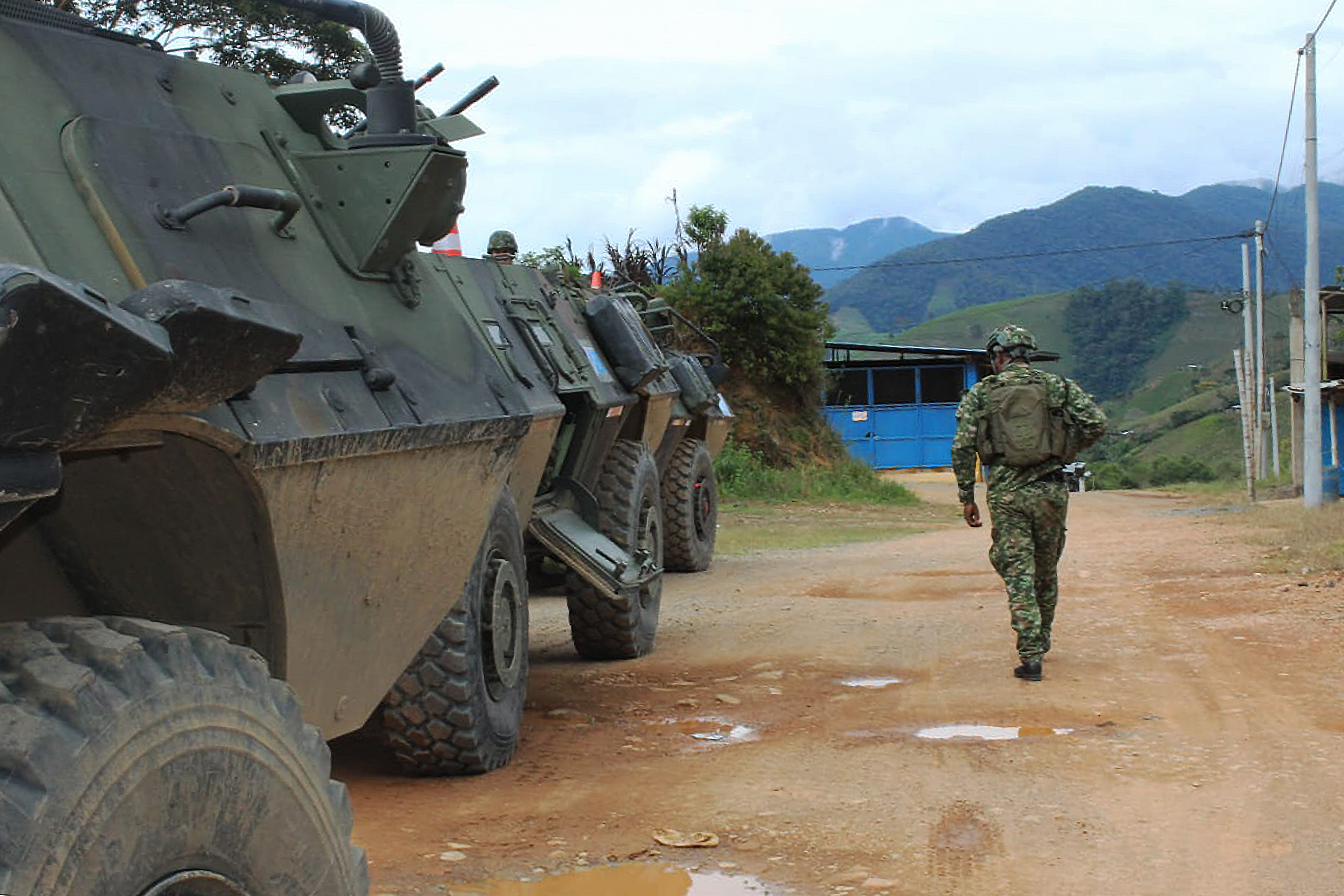 Oficial resultó herido en medio de ataque a vehículo tipo TITAN del Ejército en Arauca