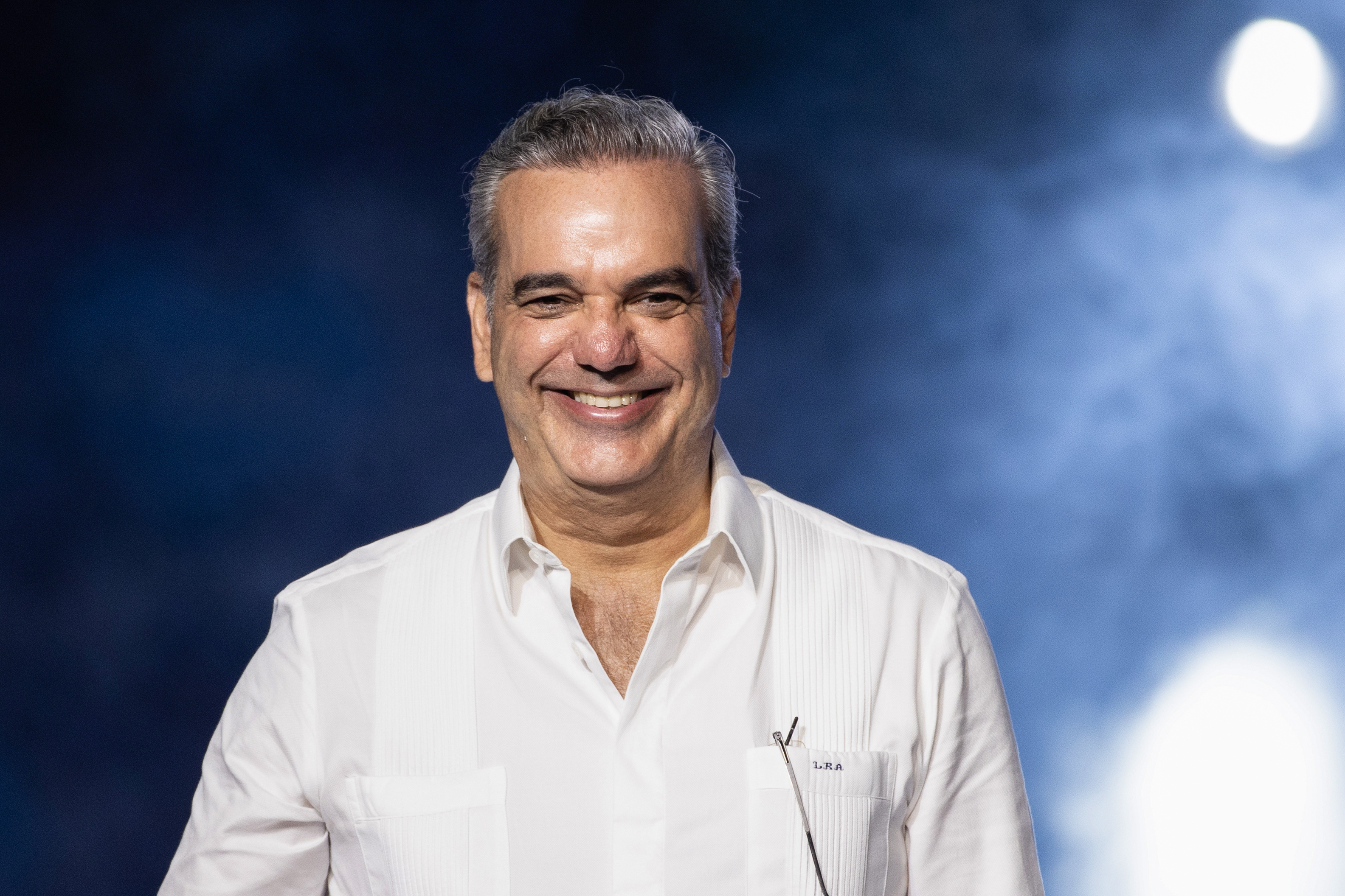 Elecciones en República Dominicana: con Haití de fondo, Abinader busca reelegirse