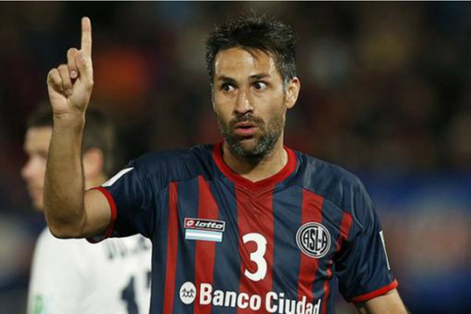 Yepes renovaría por seis meses con San Lorenzo