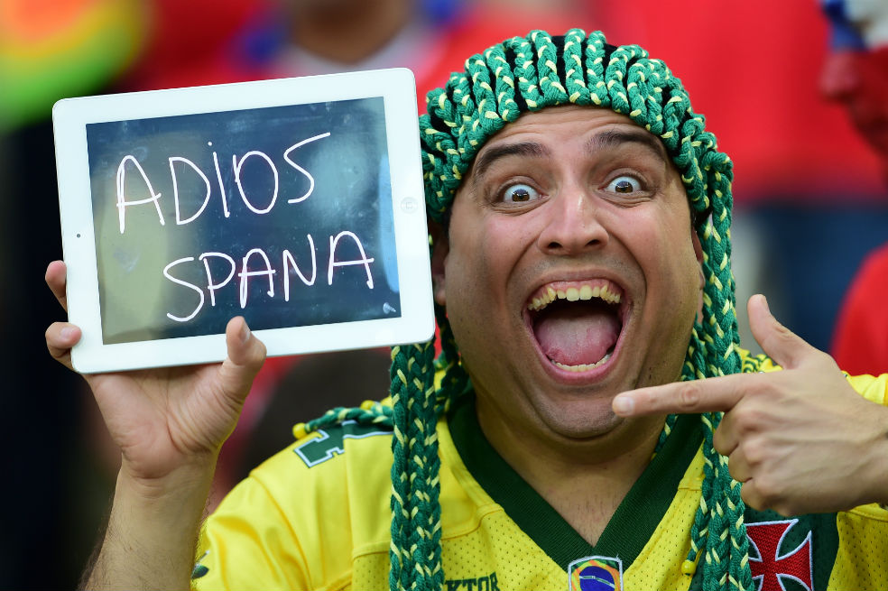 El rey se quedó sin trono: España se despide de Brasil