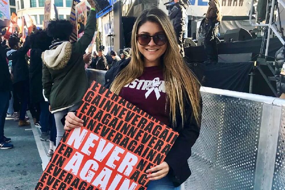 Una de las sobrevivientes del tiroteo de Parkland se suicida un año después