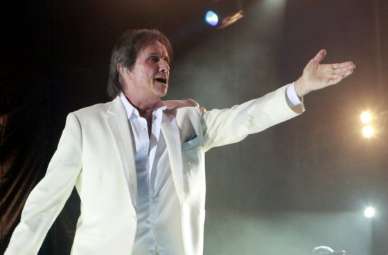 Roberto Carlos niega autorización de canciones para serie sobre Pablo Escobar