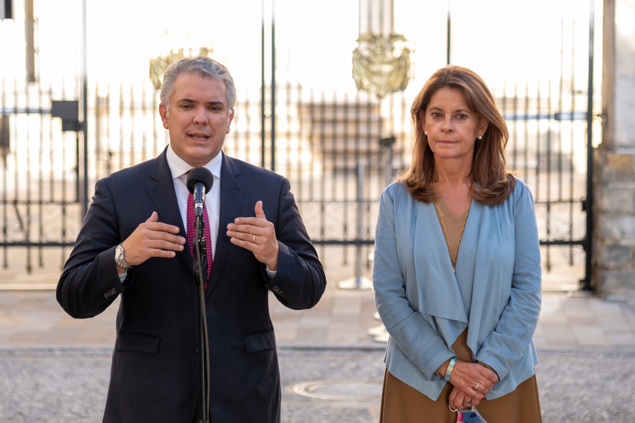 Historia de dos (o más) políticas exteriores