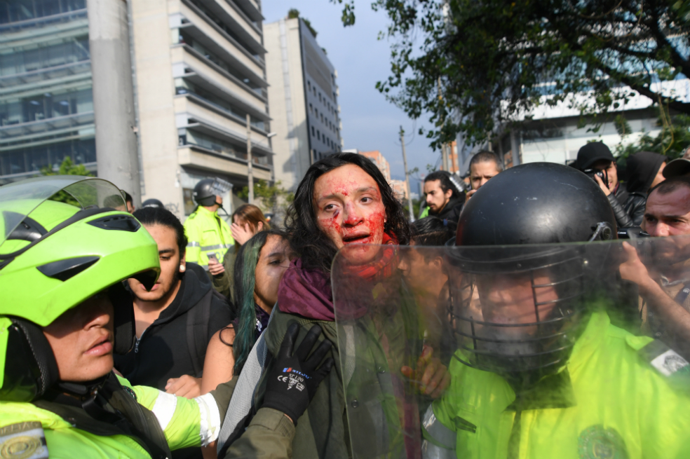 Estudiantes denuncian arbitrariedades del Esmad en las marchas de este jueves