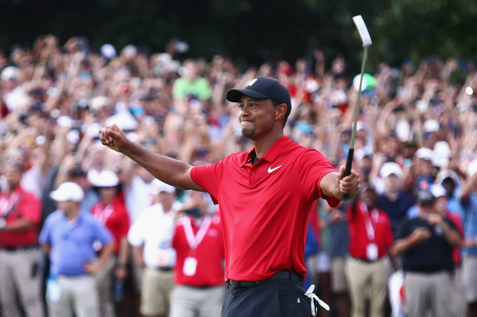 Tiger Woods gana el Tour Championship y logra su primer título en cinco años