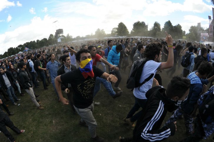 Día dos: los rockeros poguearon, se lavaron y hasta “perrearon”