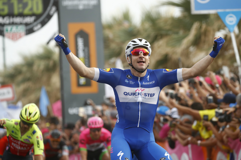 Elia Viviani, ciclista italiano del equipo Quick Step. / AFP