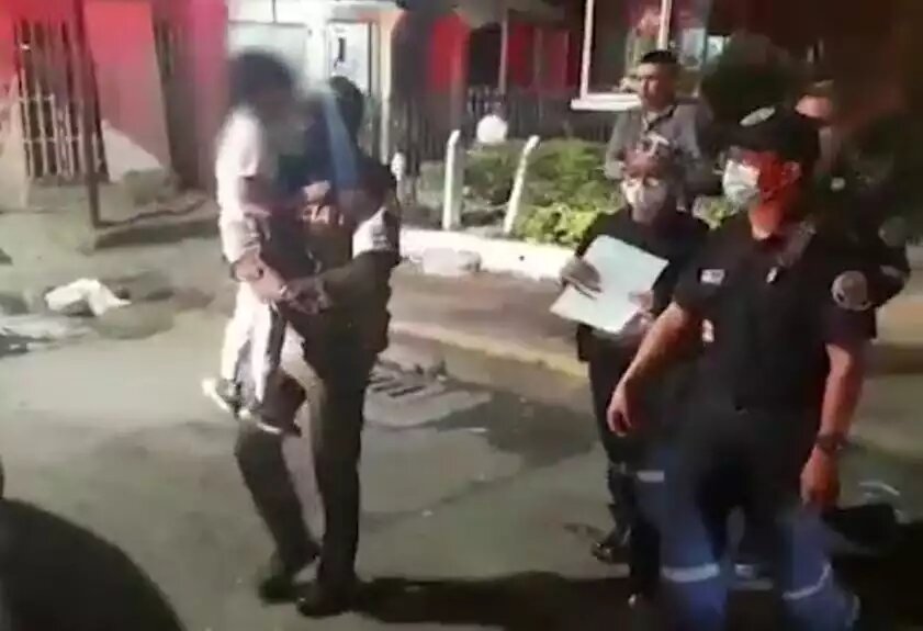 Una madre arrojó a su hijo al río Cauca y un vecino lo rescató