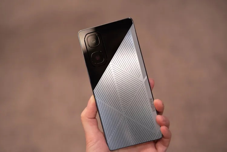 El sol como cargador: portátiles y celulares con energía solar en el MWC 2025