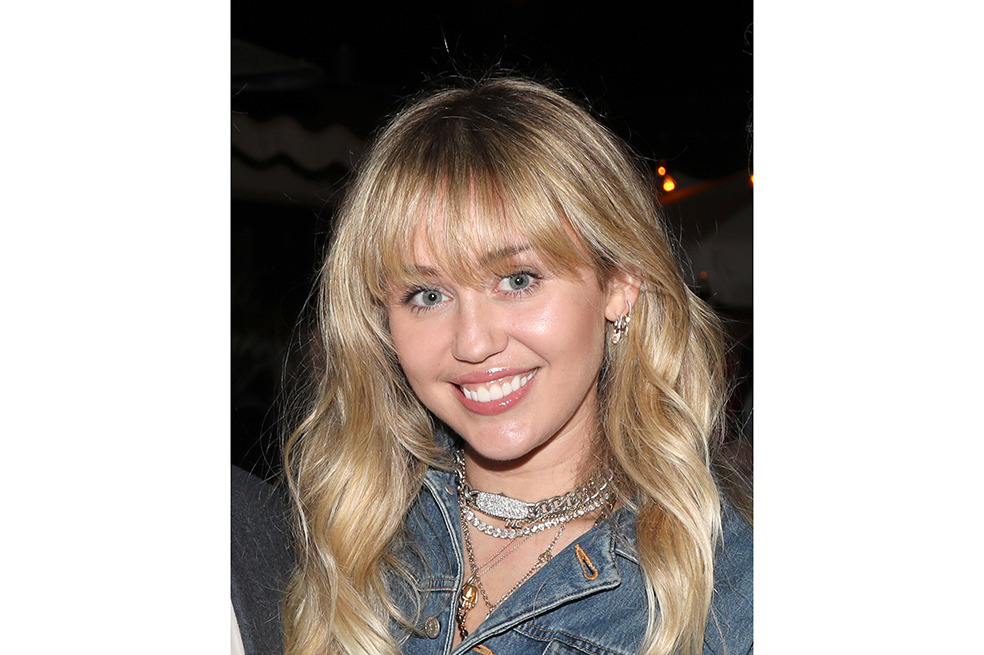 Miley Cyrus revive Hannah Montana y revoluciona las redes sociales