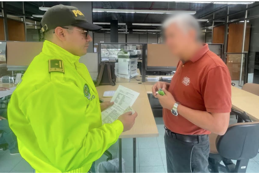 Capturan a exalcalde y dos exfuncionarias en Antioquia por presunta corrupción
