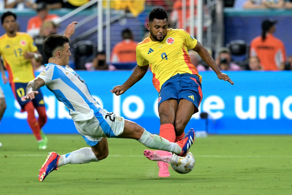 “Había jugadas que no eran falta y las pitaba”: Miguel Borja sobre el árbitro