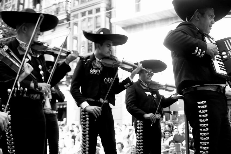 Los mariachis ahora dan consejos legales a indocumentados en EE. UU.