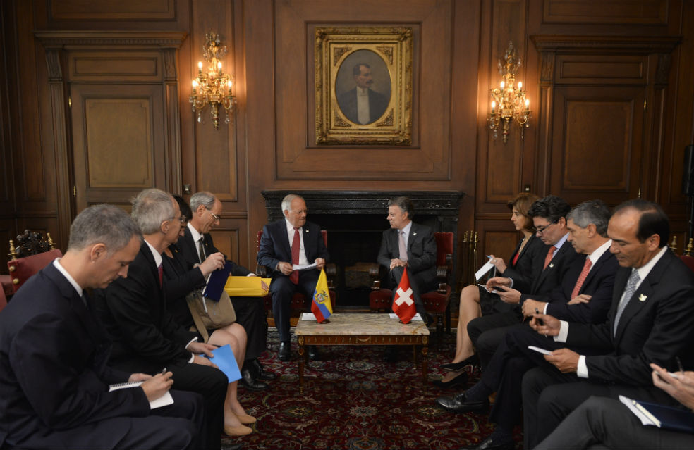 “Suiza apoya la solución negociada del conflicto”: presidente Johann Schneider-Ammann