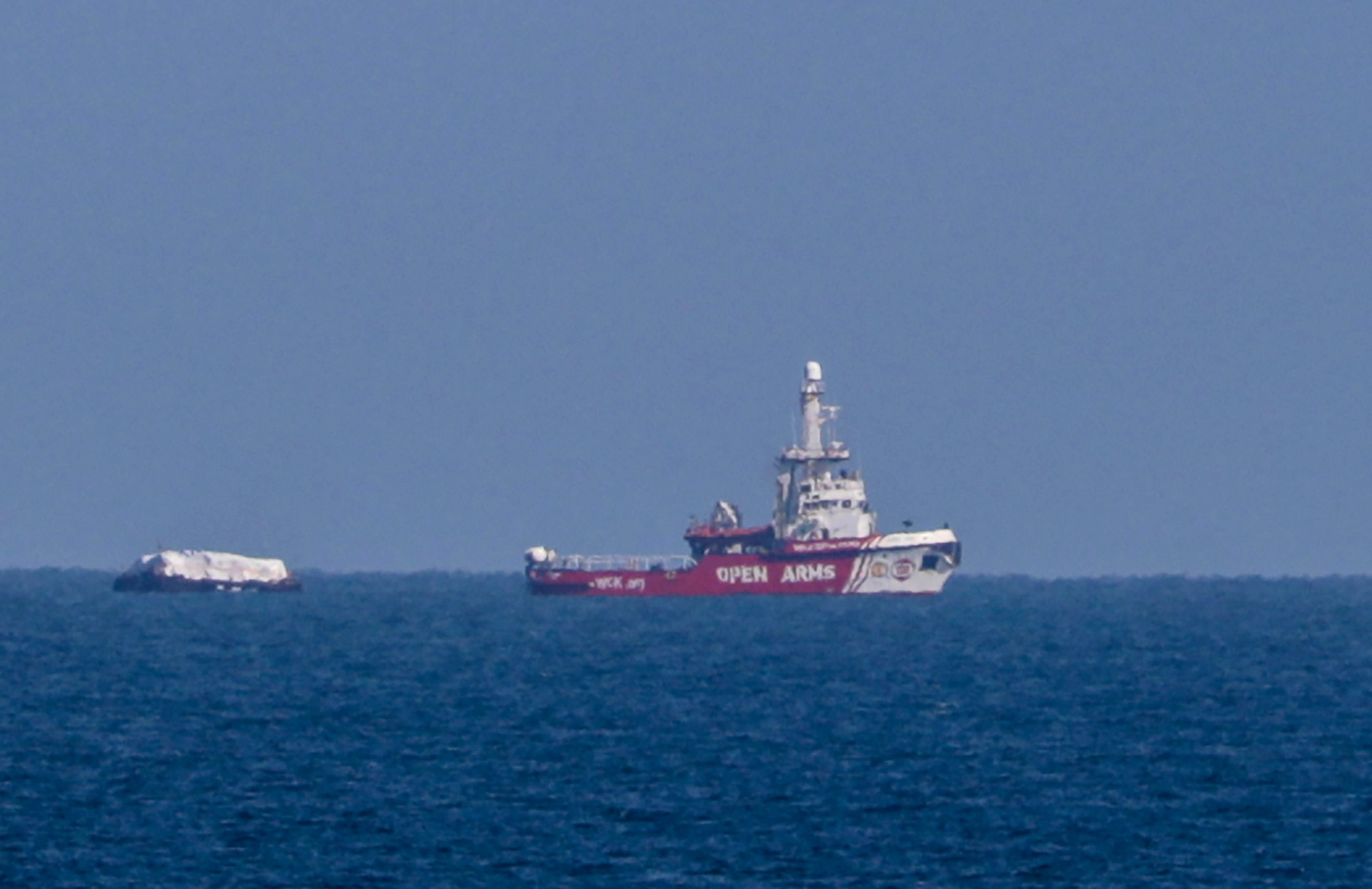 El primer barco con ayuda humanitaria llegó a la costa de la Franja de Gaza