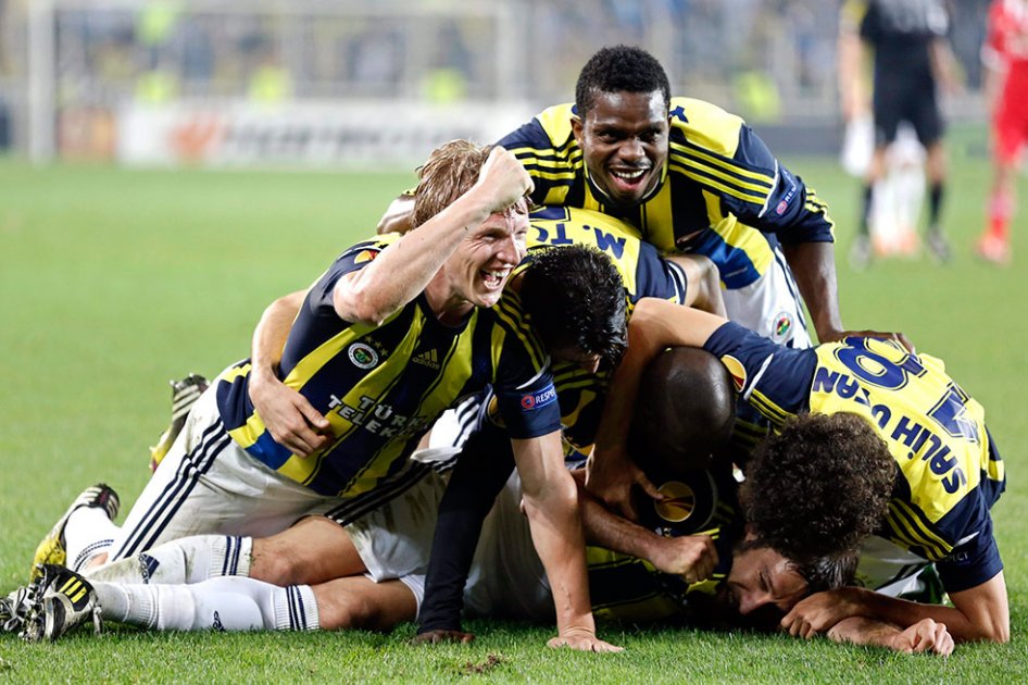 Fenerbahce ganó y se acerca a la final de la Liga Europa