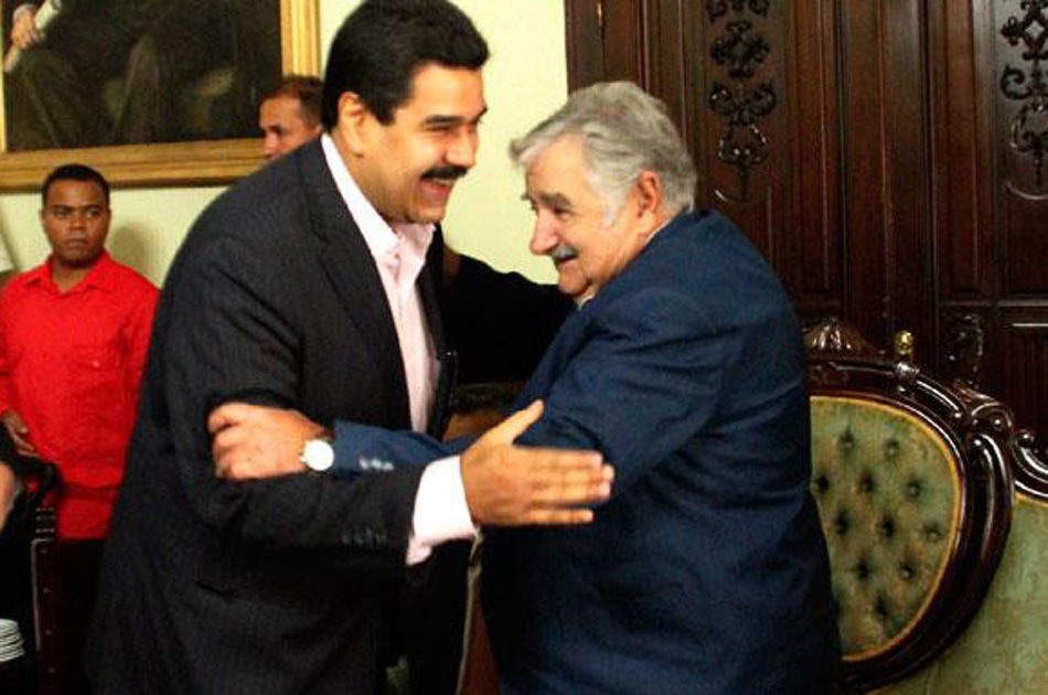 Nicolás Maduro llega a Uruguay en una gira cuestionada por la oposición