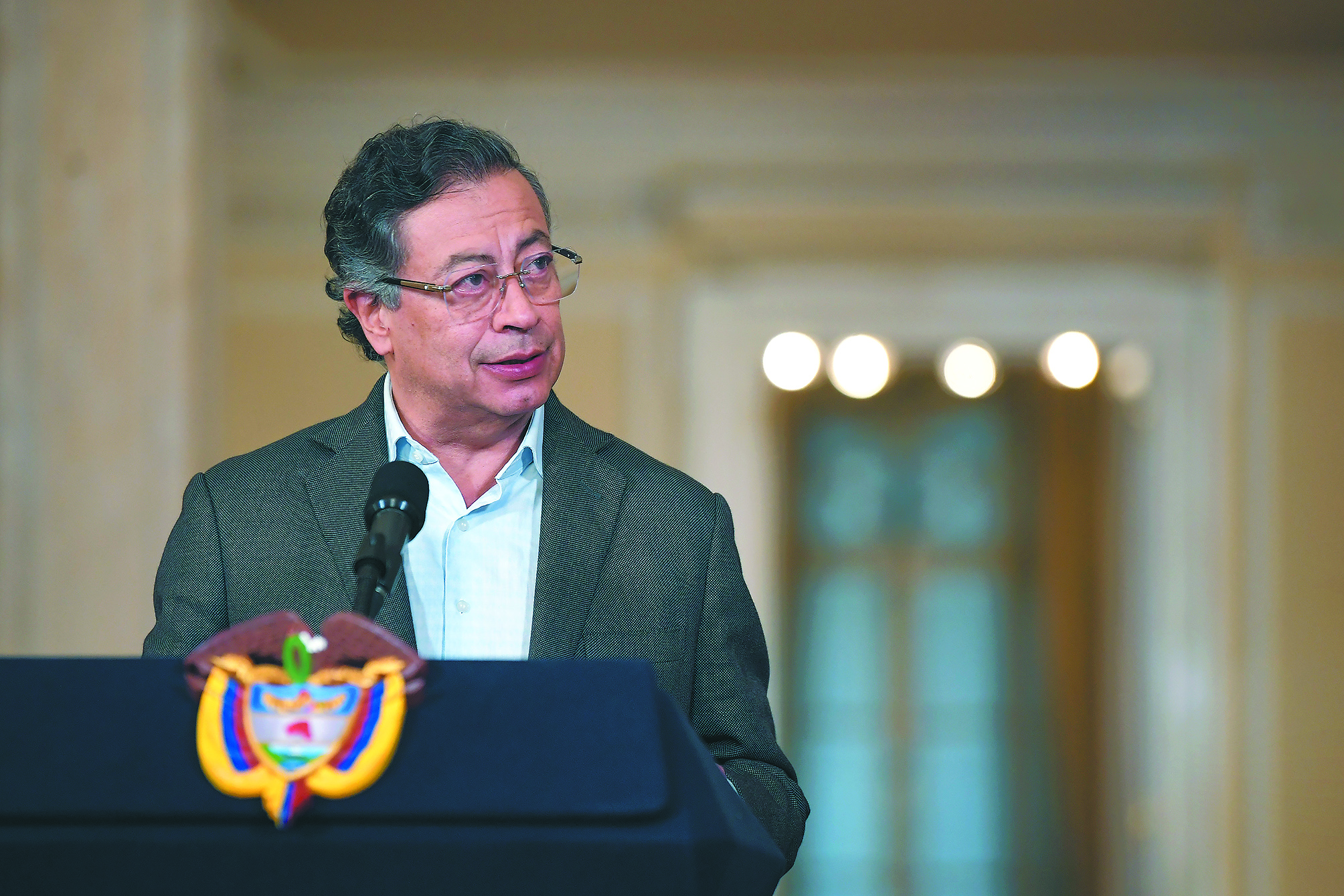 Gobierno Petro alista ruta para entregar tierras a los pueblos gitanos