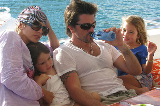 Juanes es padre por tercera vez