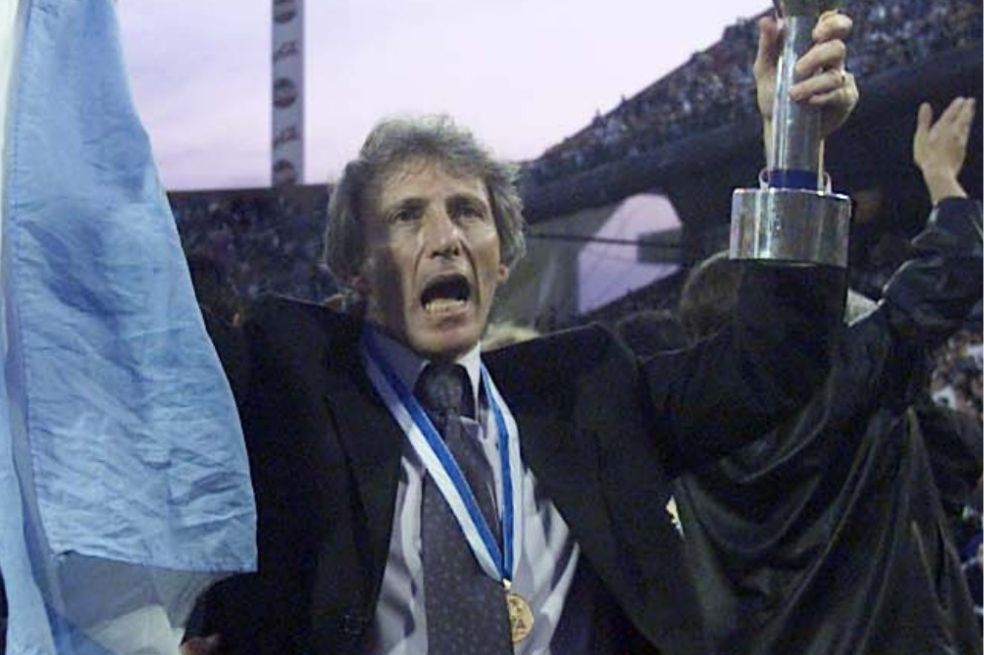 Se cumplen 29 años del debut de José Néstor Pékerman como entrenador