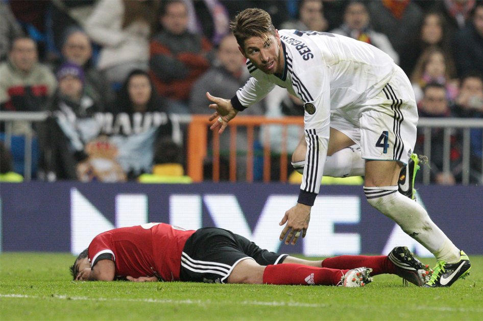 Sergio Ramos, suspendido cinco partidos por insultos al árbitro