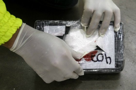Incautan casi dos toneladas de cocaína en Pacífico colombiano