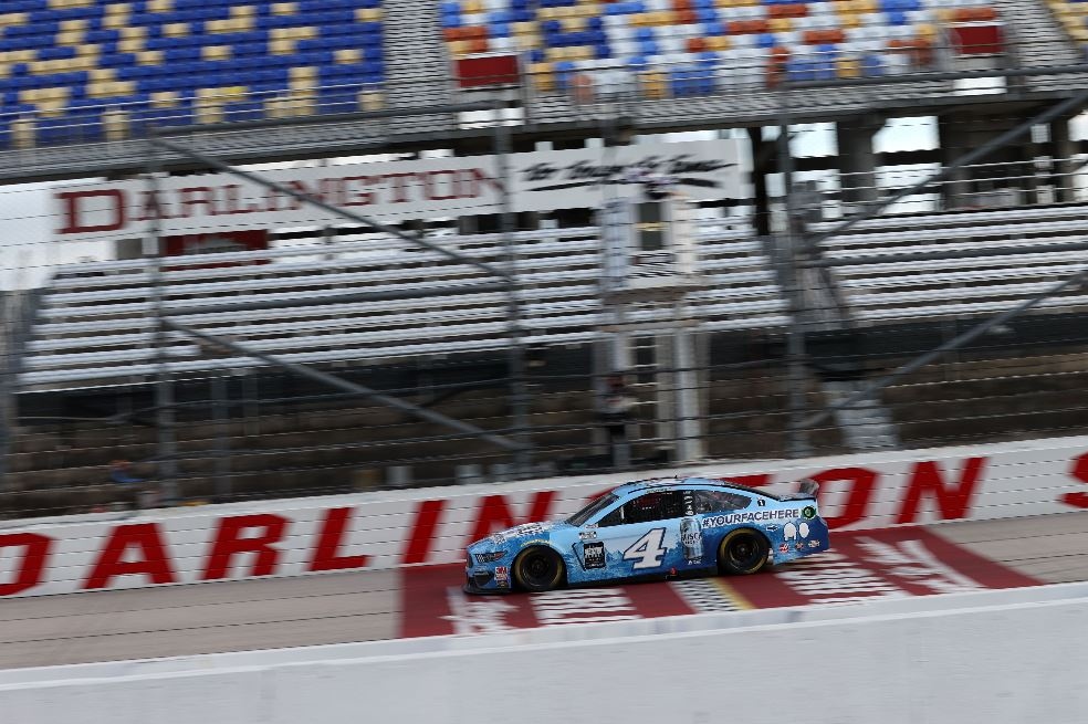 Nascar desarrolló un plan de salud aprobado por funcionarios en Carolina del Sur y Carolina del Norte. Además, programó siete carreras en los siguientes 11 días en dos pistas.