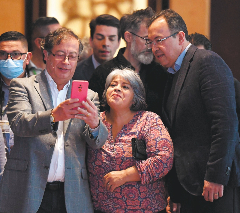 Los roces entre Petro y la Flip por trinos en contra de medios de comunicación