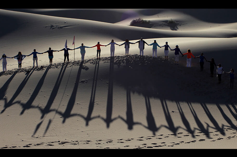 Galería de fotos: yoga en las dunas, una experiencia alucinante