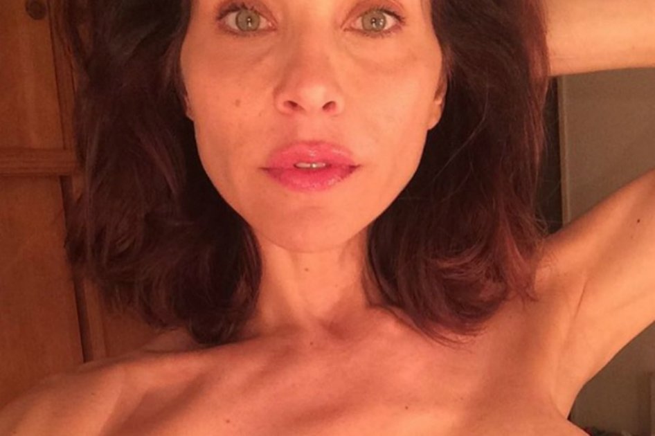 Con la foto de su pecho, Lorena Meritano cuenta el drama del cáncer que vivió