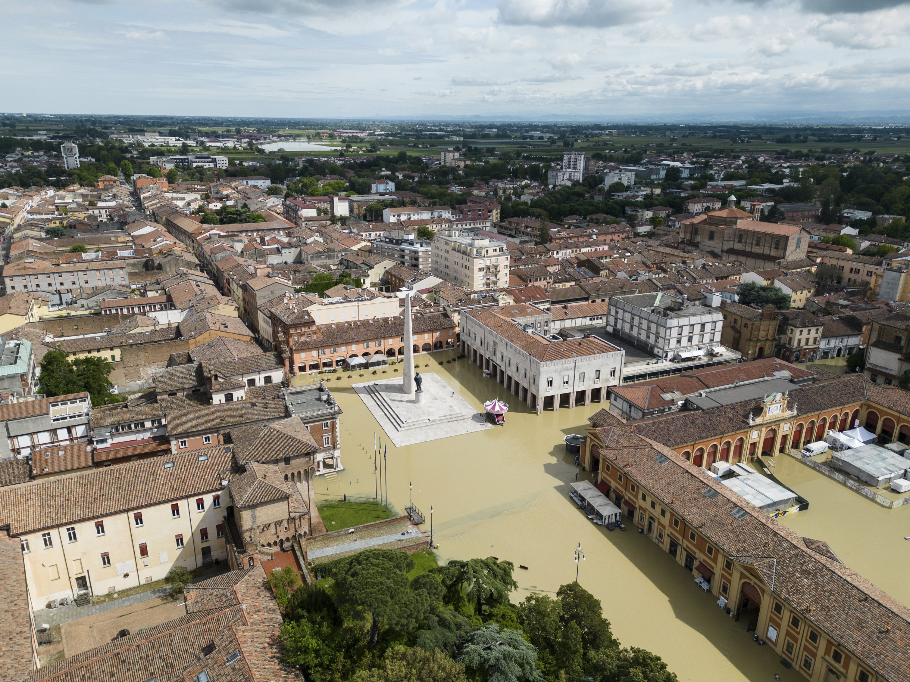 Desechos plásticos harían que millones de personas estén en riesgo de inundaciones