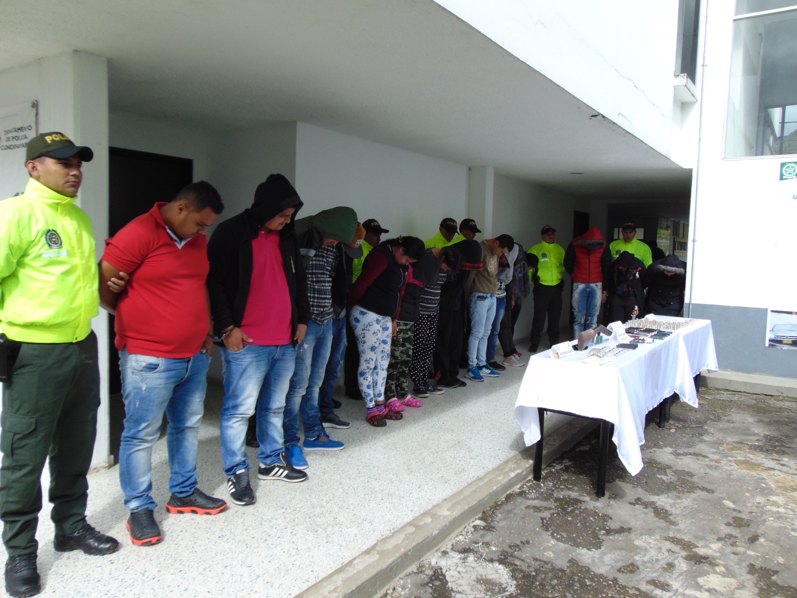 Capturan 14 miembros de banda de microtráfico en Zipaquirá