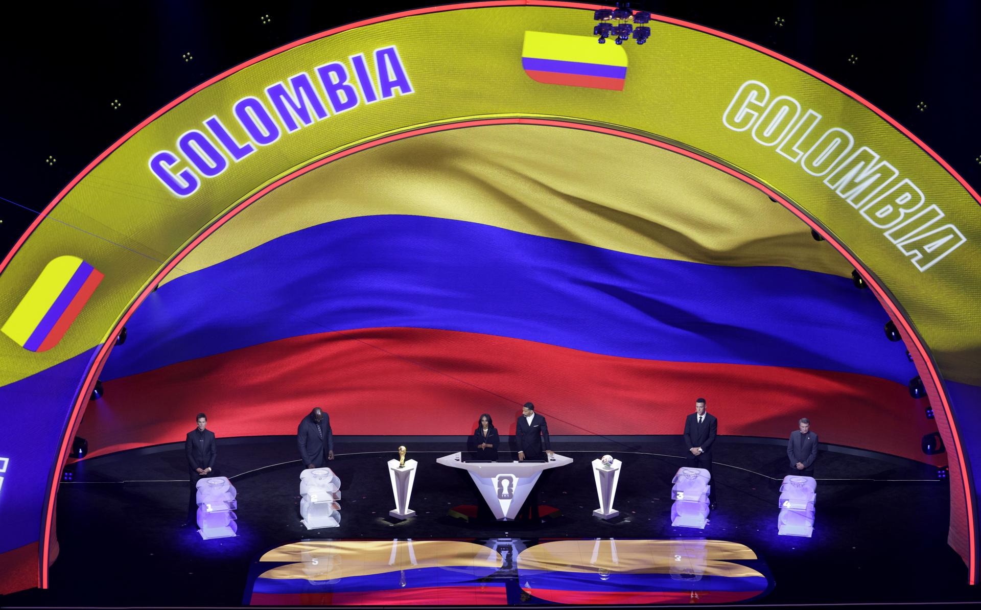 WASHINGTON (United States), 05/12/2025.- The colours of Colombia appear on the stage during the FIFA World Cup 2026 Final Draw at the Kennedy Center in Washington DC, USA, 05 December 2025. (Mundial de Fútbol) EFE/EPA/SHAWN THEW
