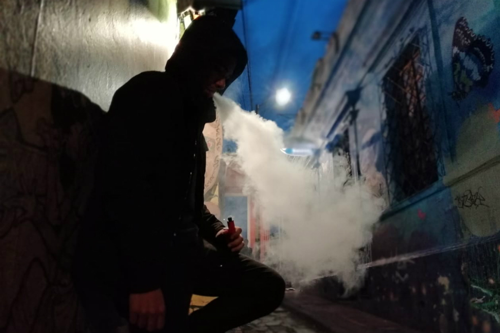 Detectan 530 casos de una misteriosa enfermedad vinculada al vapeo en EE.UU.