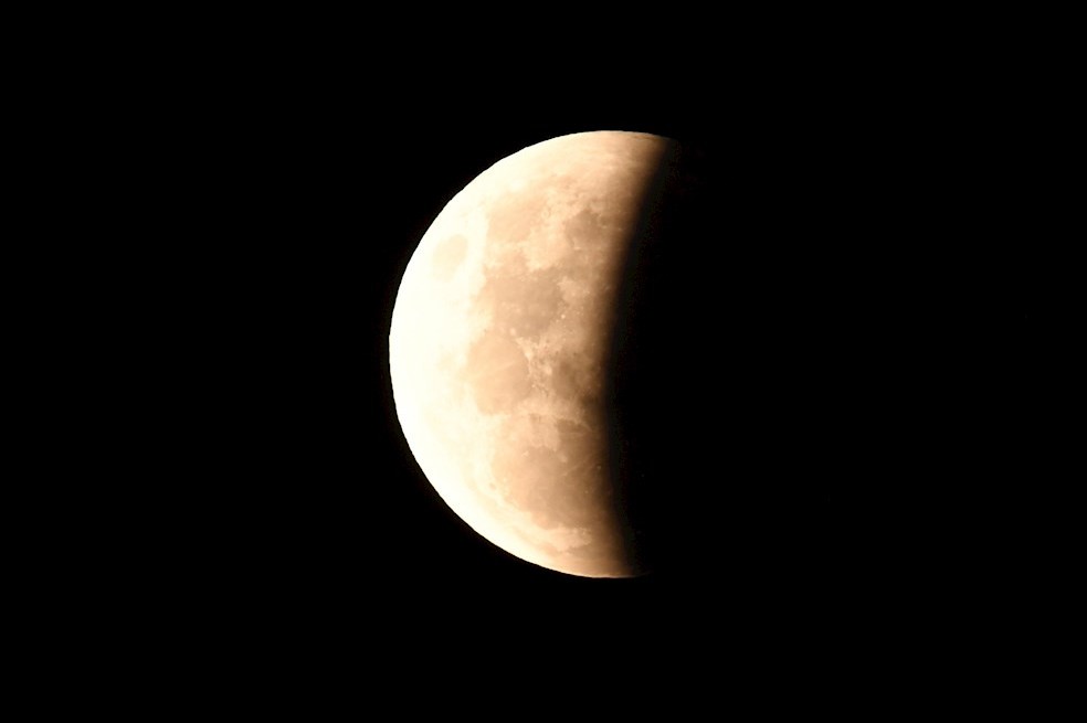 El eclipse lunar parcial más largo del siglo XXI podrá verse en Colombia