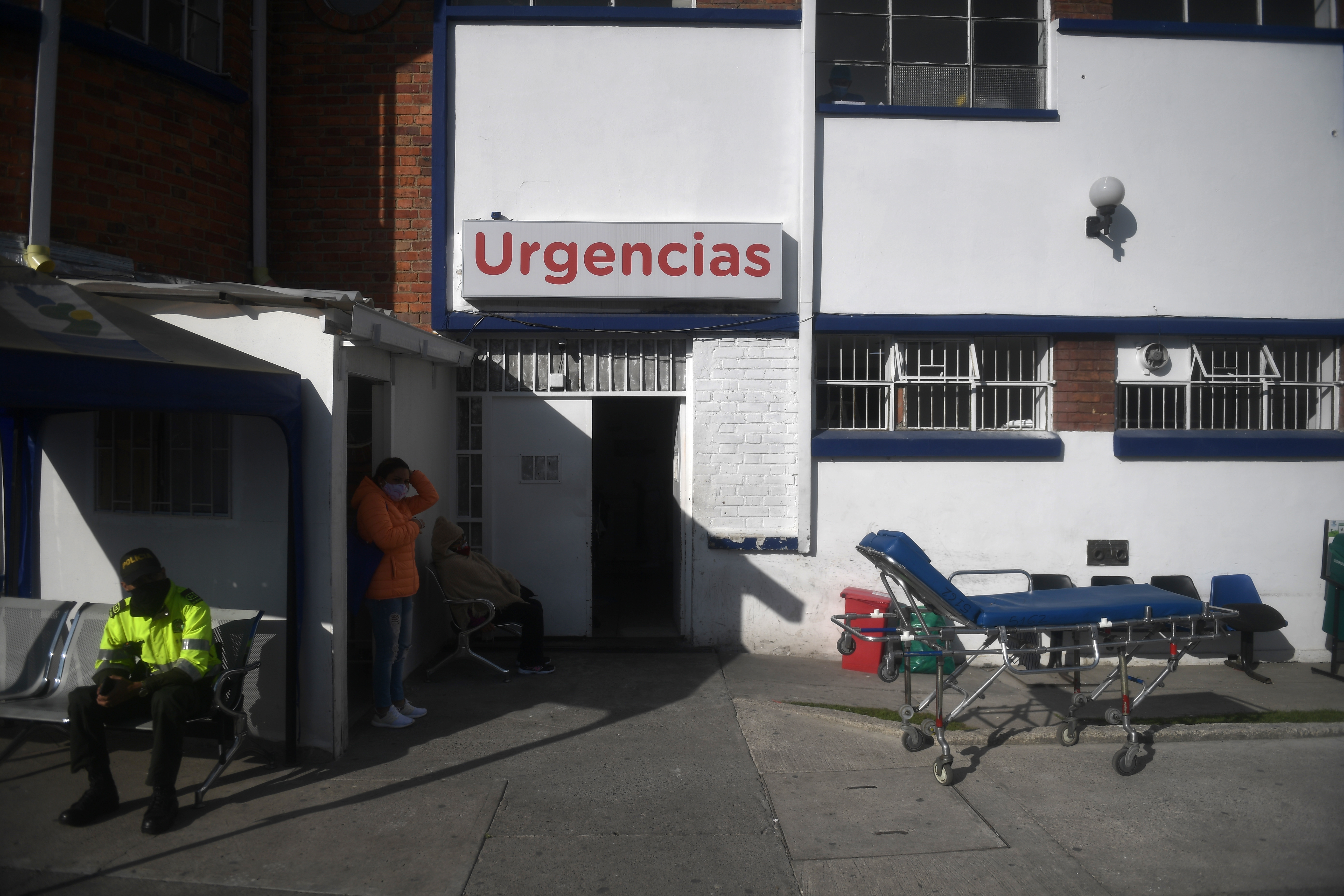 Reportan caída en muertes y nuevos casos de coronavirus en Colombia