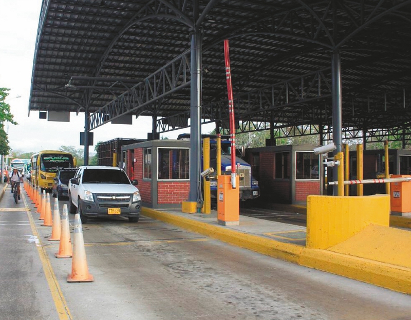 Reactivan cobro en los peajes de Curos y Rioblanco en Santander