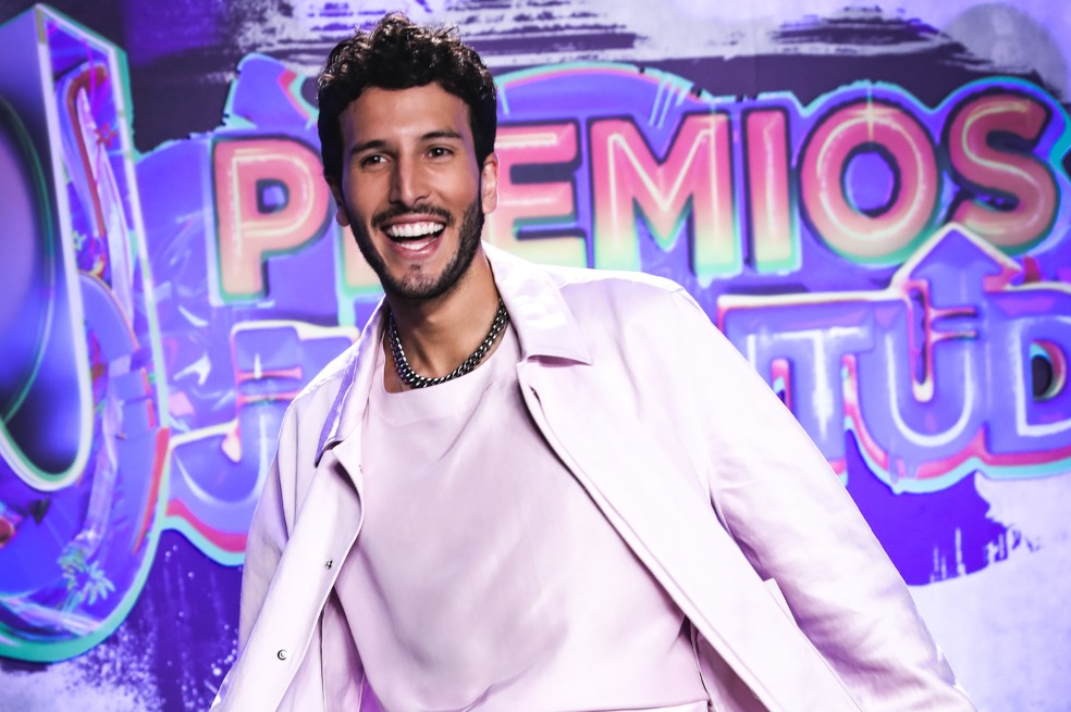 Sebastián Yatra obtuvo 3X platinos en los premios Juventud por “Pareja del año”