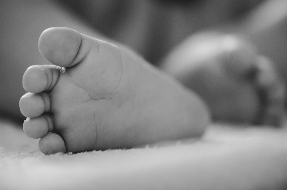 El nacimiento de un bebé sin rostro abre escándalo de negligencia en Portugal