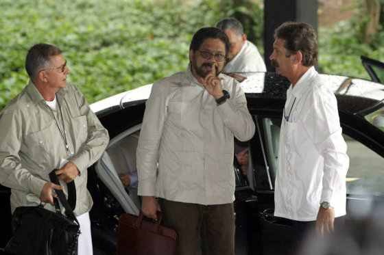 Gobierno cuestionó que llenando las cárceles se logre paz estable y duradera