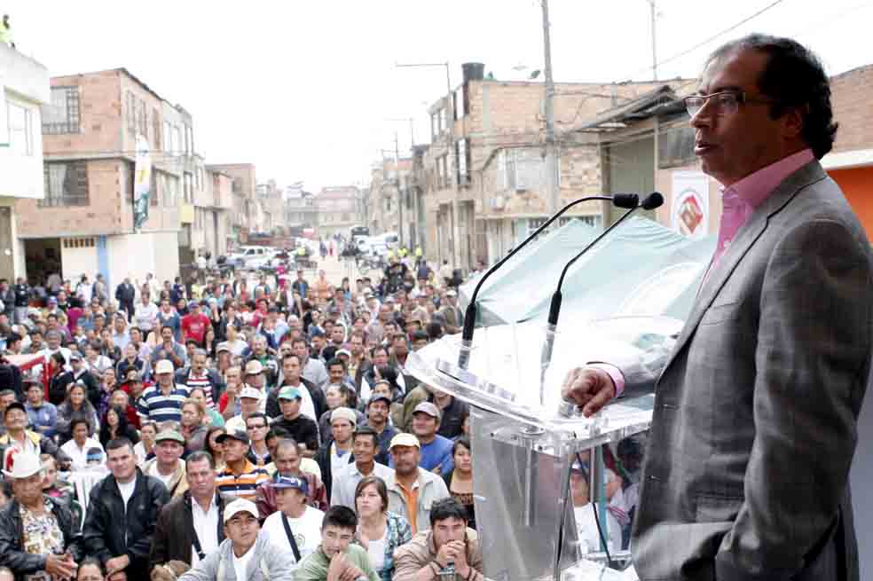 Arranca campaña de Petro para defender su alcaldía