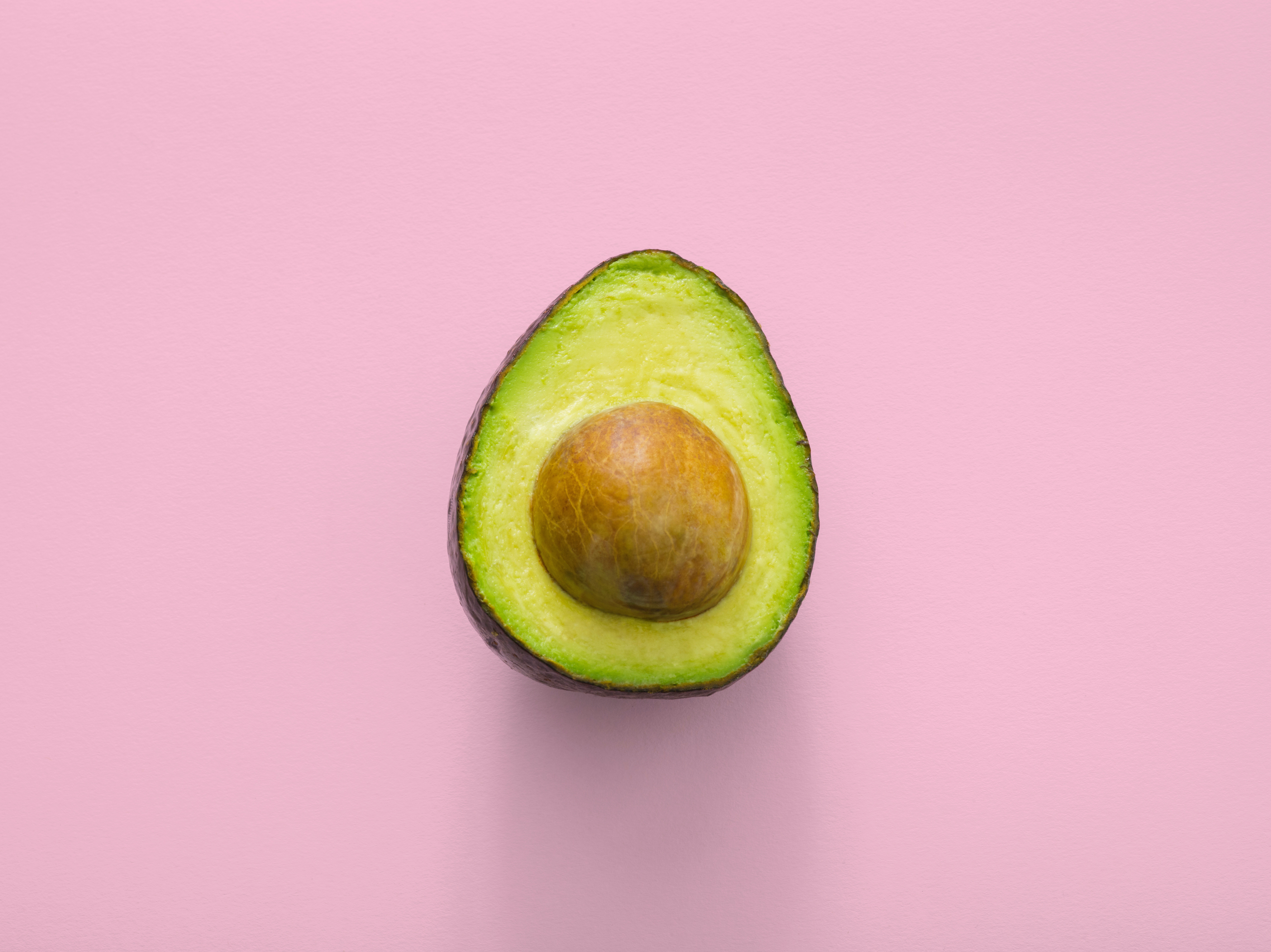 5 beneficios de consumir aguacate todos los días