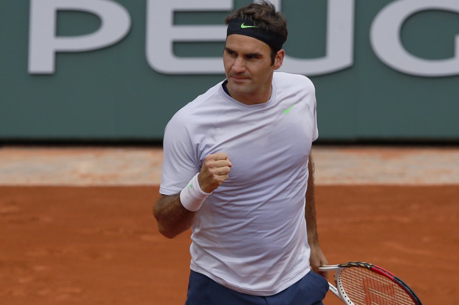 Roger Federer ganó y está a una victoria de las 900