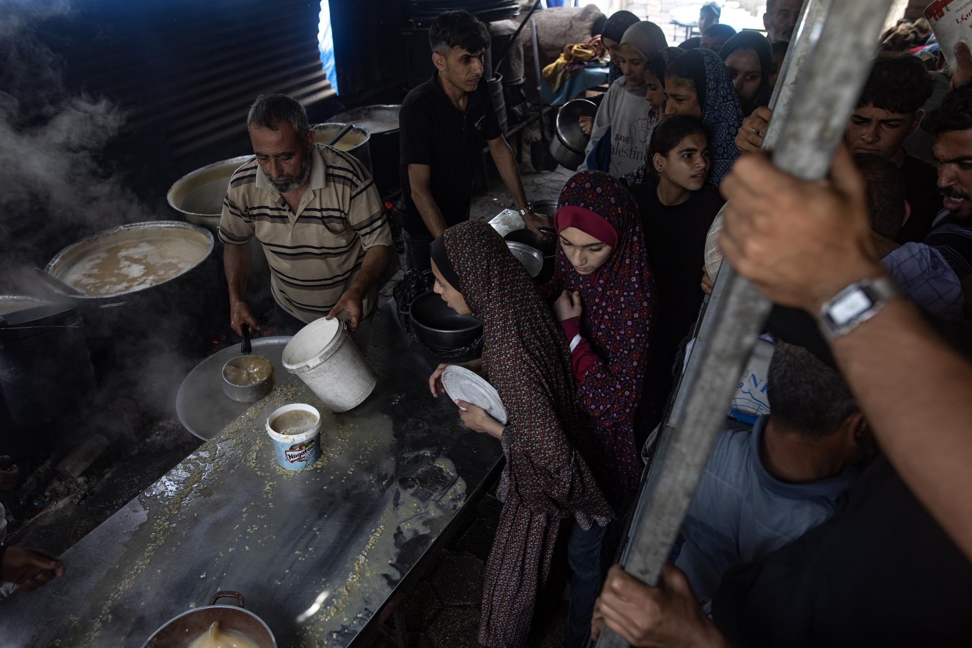 El hambre, el “arma silenciosa” que Israel usa contra Gaza y causa divisiones