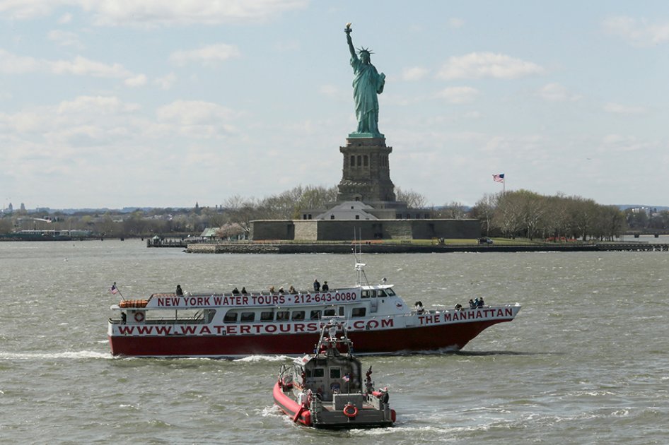 Estatua de la Libertad está «segura» tras amenaza de bomba